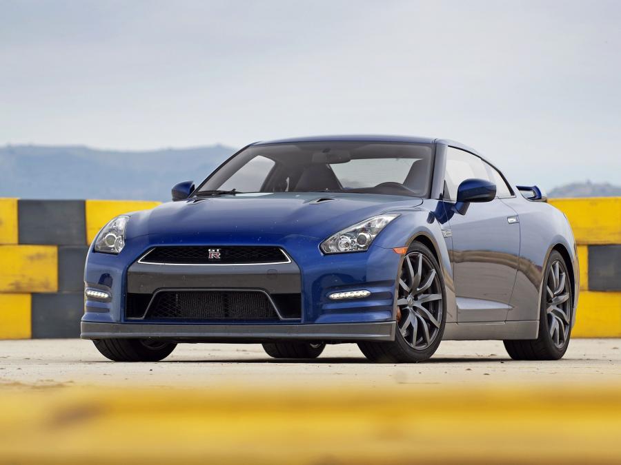  Nissan GT-R Black Edition 2010 года  (US) (фото 18 из 27)